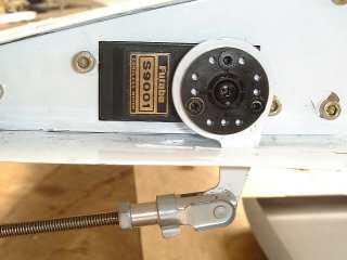 Servo motor